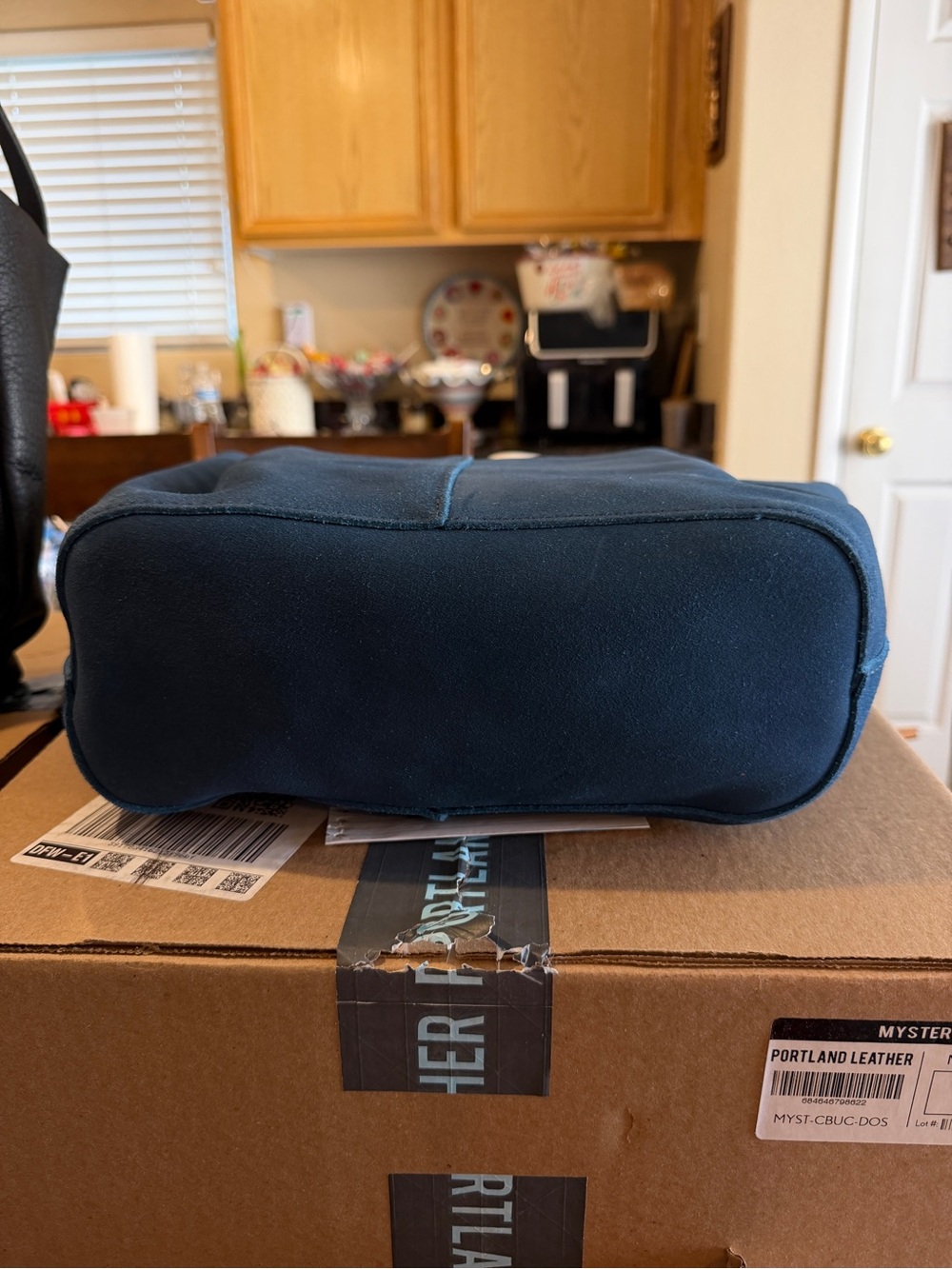 Portland Leather Goods PLG OS Mariner Blue Devan Suede Unicorn NEW - Picture 6 of 9